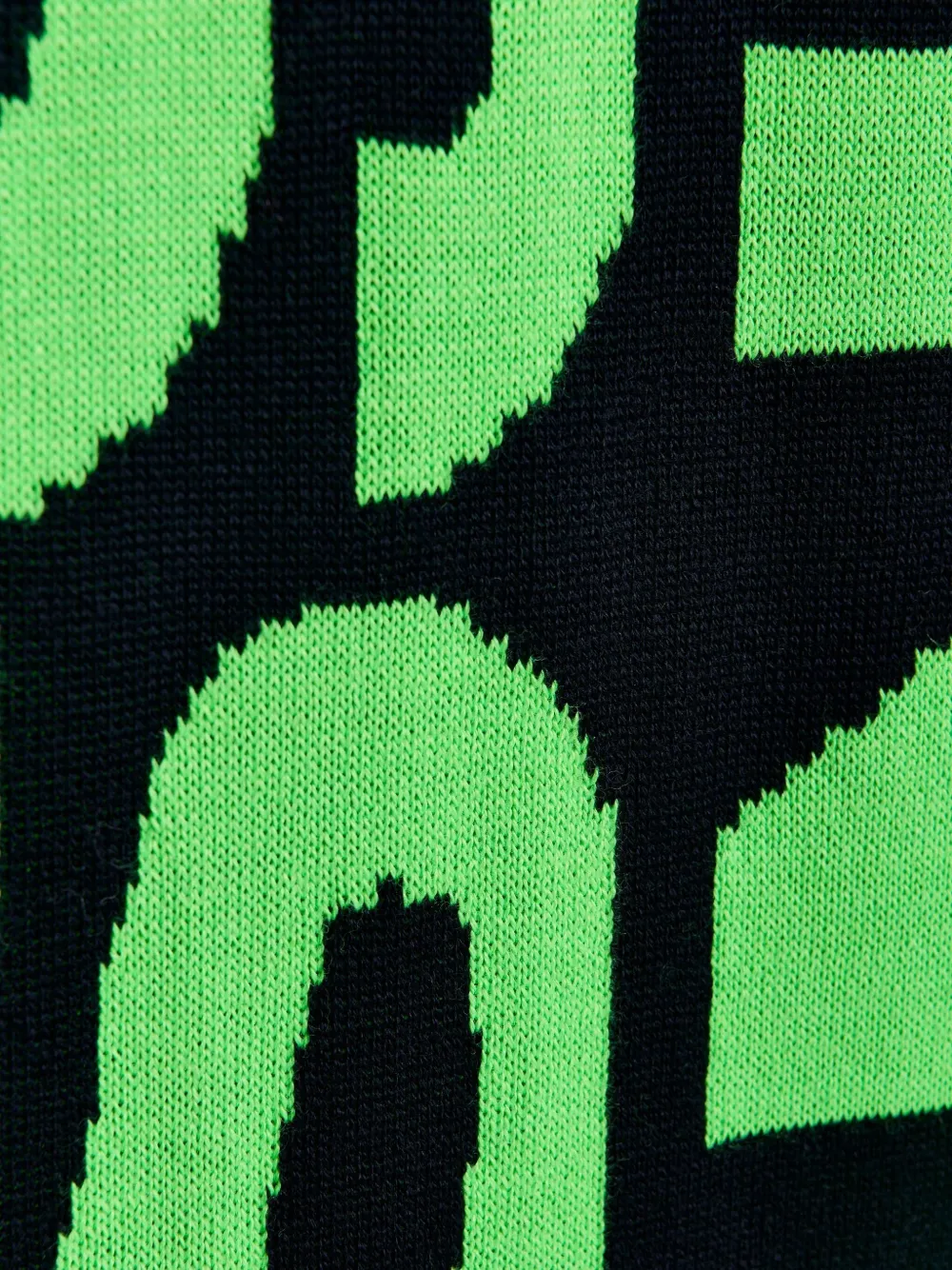 Essentiel Antwerp Intarsia Logo Scarf In Green