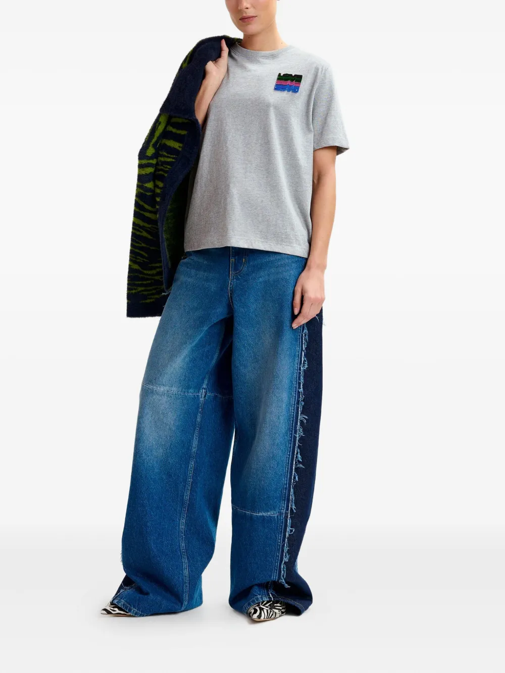 Essentiel Antwerp logo-embellishment T-shirt | T-Shirts & Jersey Shirts | Image 2