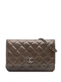CHANEL Pre-Owned 2014 CC Quilted Shiny Crumpled Calfskin Wallet on Chain crossbody bag - Brown