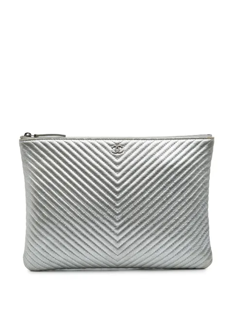 CHANEL Pre-Owned 2016-2017 Medium Metallic Chevron Calfskin O Case clutch bag