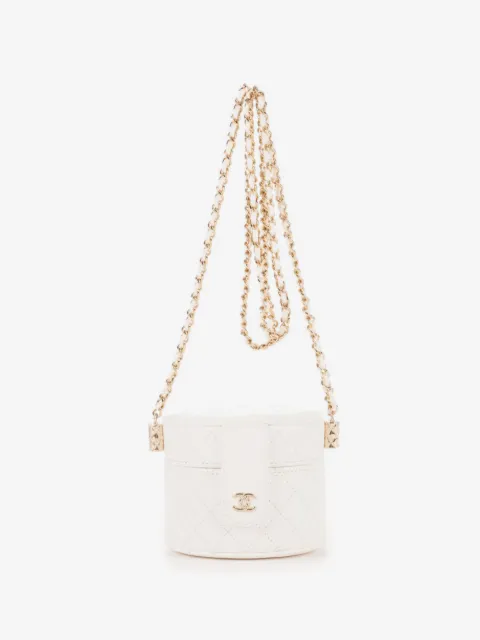CHANEL Pre-Owned diamond-quilted vanity bag