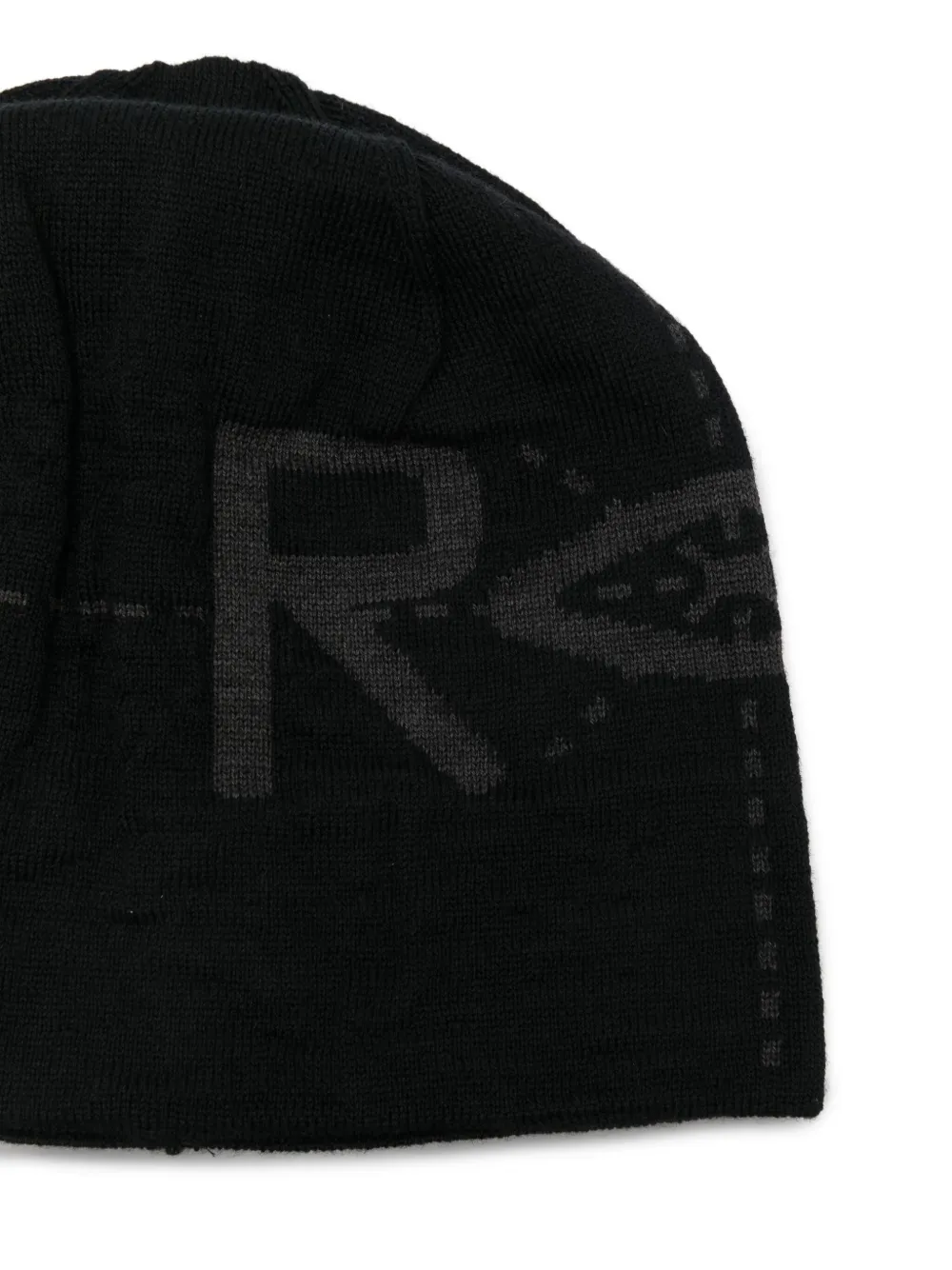 Roa Logo-detail Beanie In Black