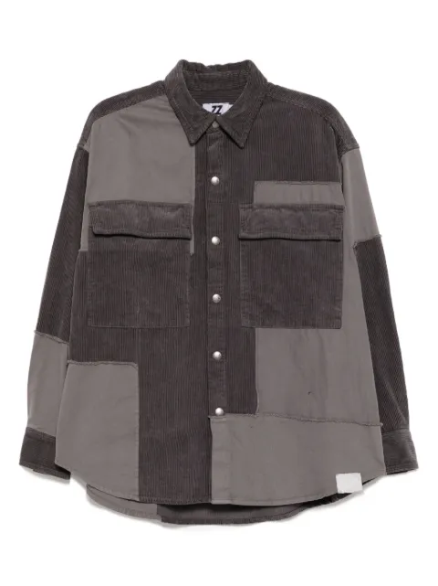 izzue logo-patched shirt 