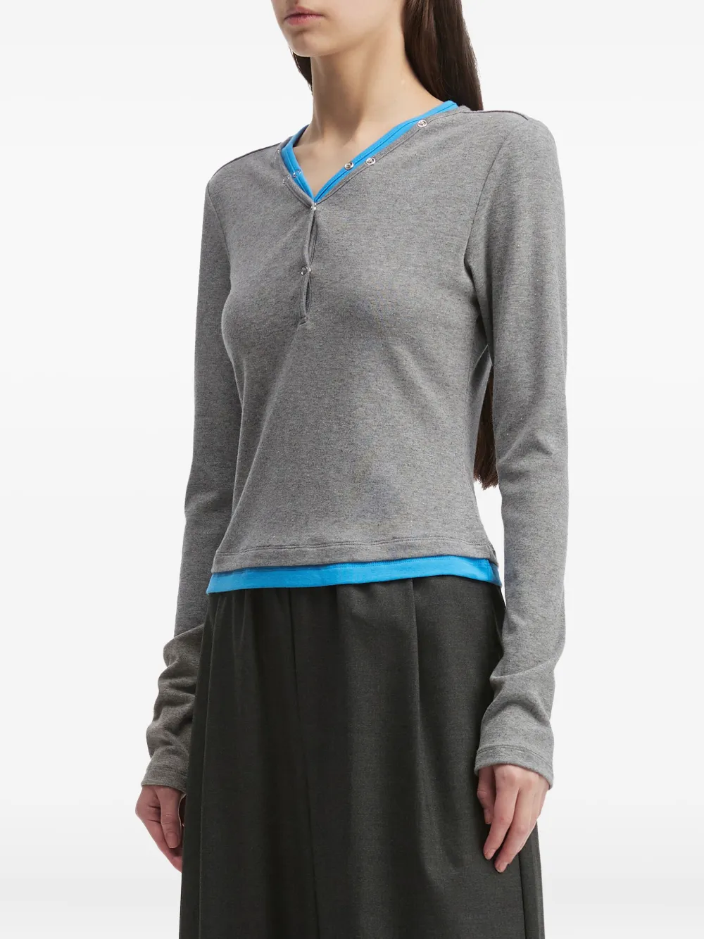 Tout A Coup V-neck Long-sleeves T-shirt In Gray