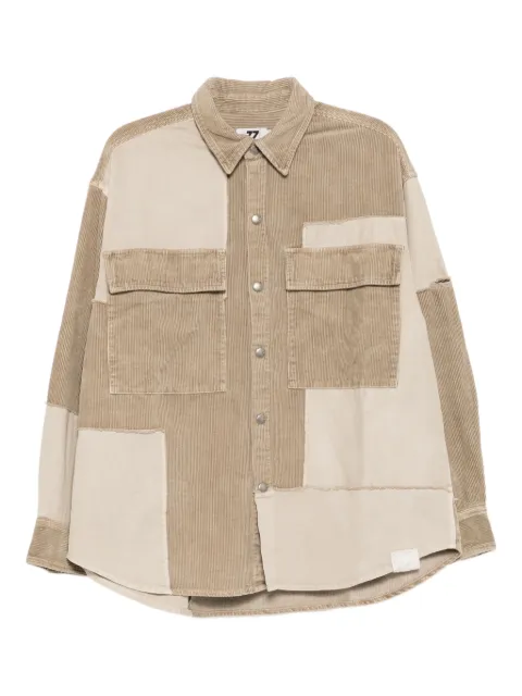 izzue logo-patched shirt 