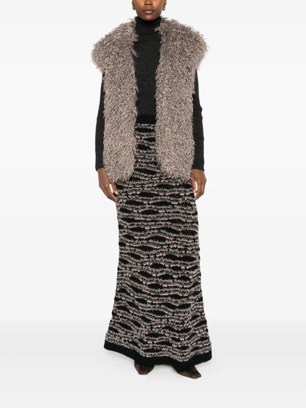 Kristina Ti faux-fur sleeveless jacket | Waistcoats & Gilets | Image 2
