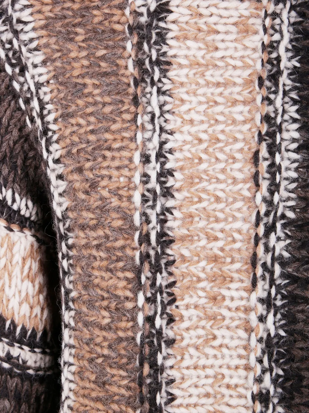 Nuur Turtleneck Sweater In Multi