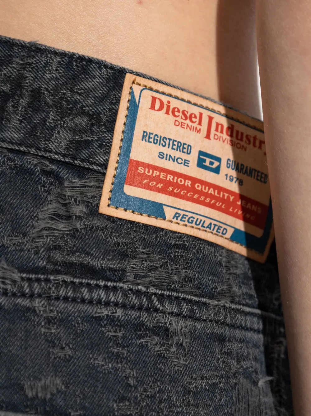 Diesel 1996 D-sire Relaxed Jeans In Gray