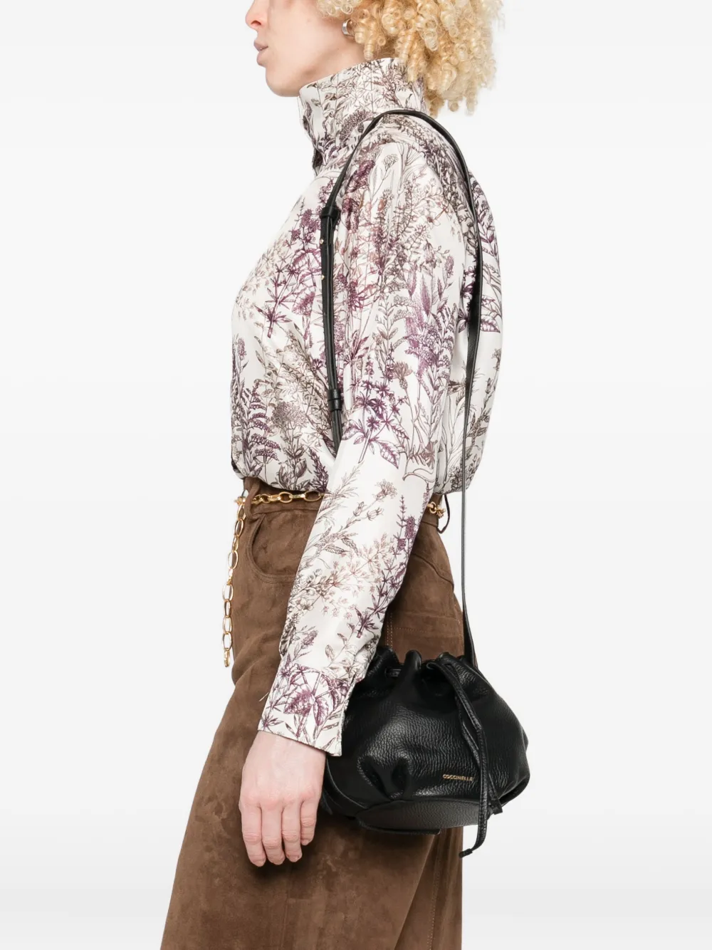 Coccinelle Malory drawstring leather bucket bag | Bucket Bags | Image 2