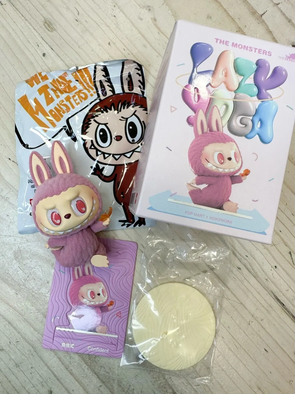 Pop Mart Colecionável Labubu The Monsters Lazy Yoga Series | Roxo