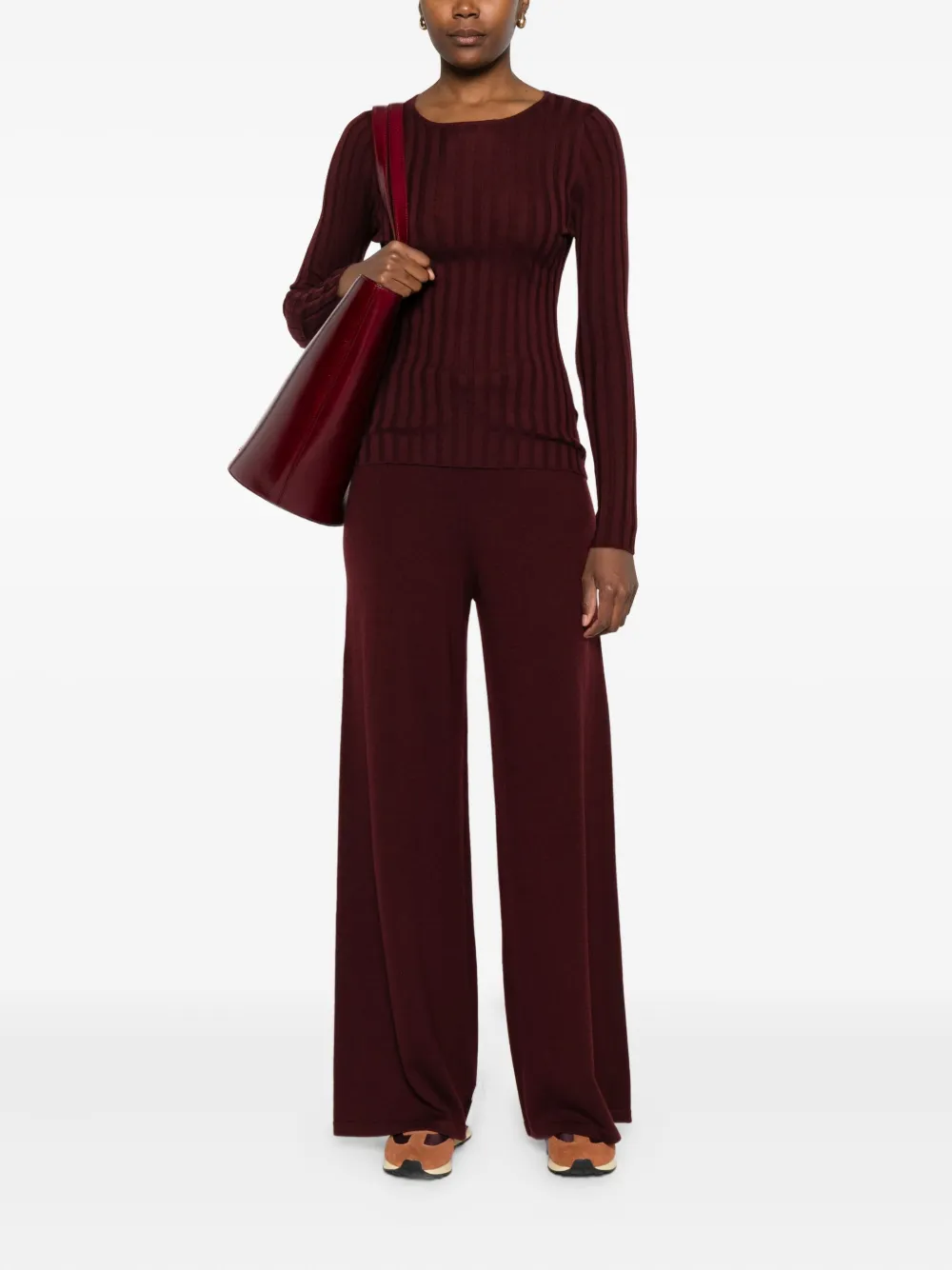 Hugenberg Ribbed Crew-neck Sweater In Burgundy