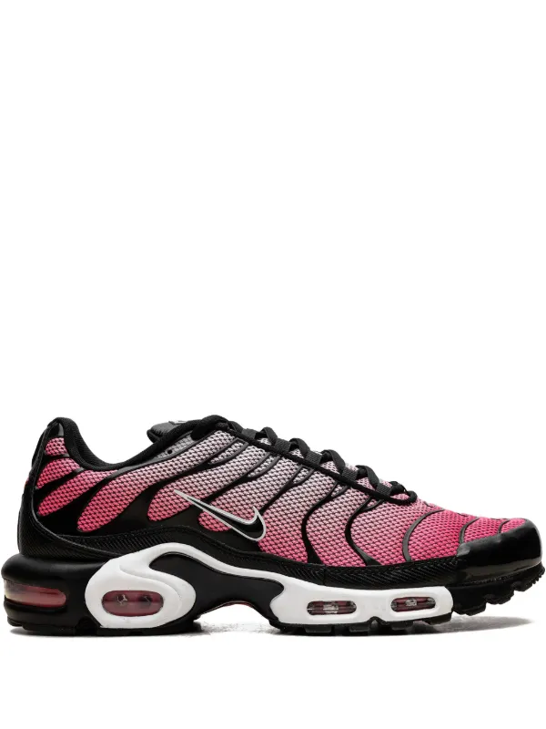 nike air max plus in pink
