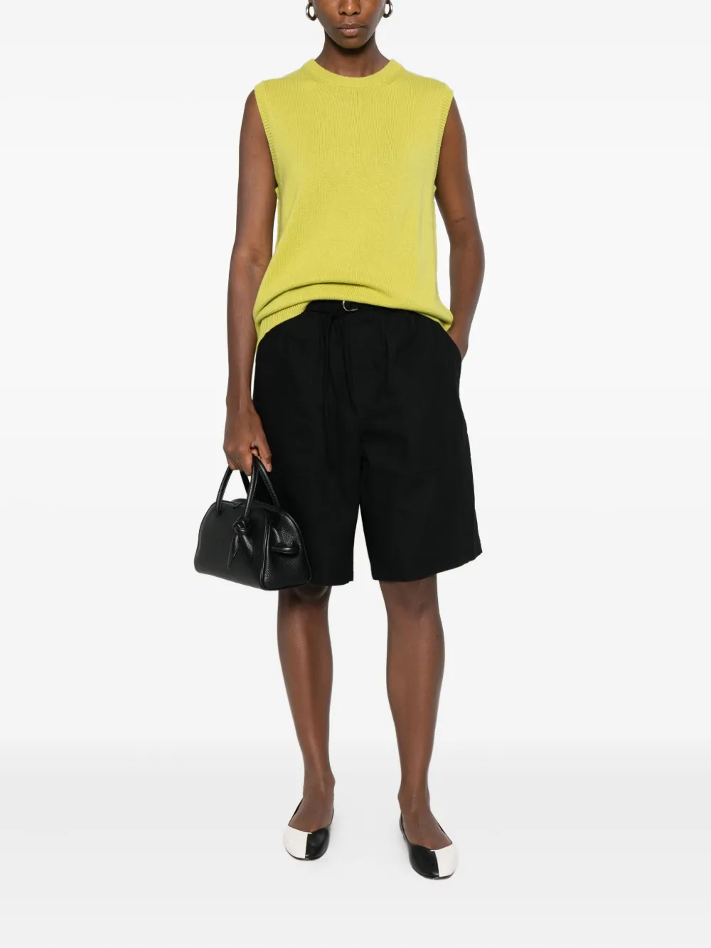 6397 Elasticated-waist Patch-pocket Shorts In Black