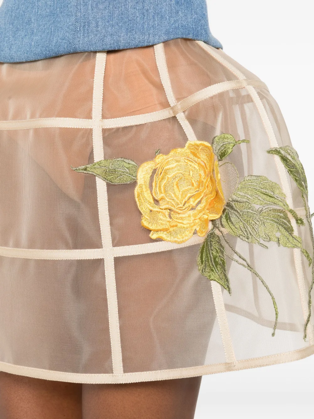 Gemy Maalouf Mini-rok met geborduurde roos en vlakken Beige