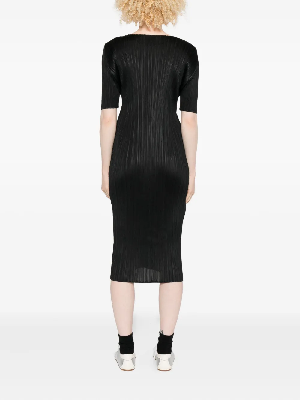 Issey Miyake Monthly Colors: August Pleated Midi Dress In Black