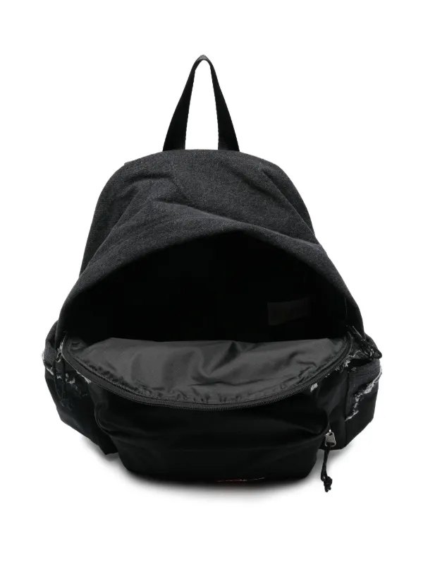 EASTPAK メッセンジャーバッグ グレー Eastpak メッセンジャーバッグ グレー/ブラック Amazon.co.jp