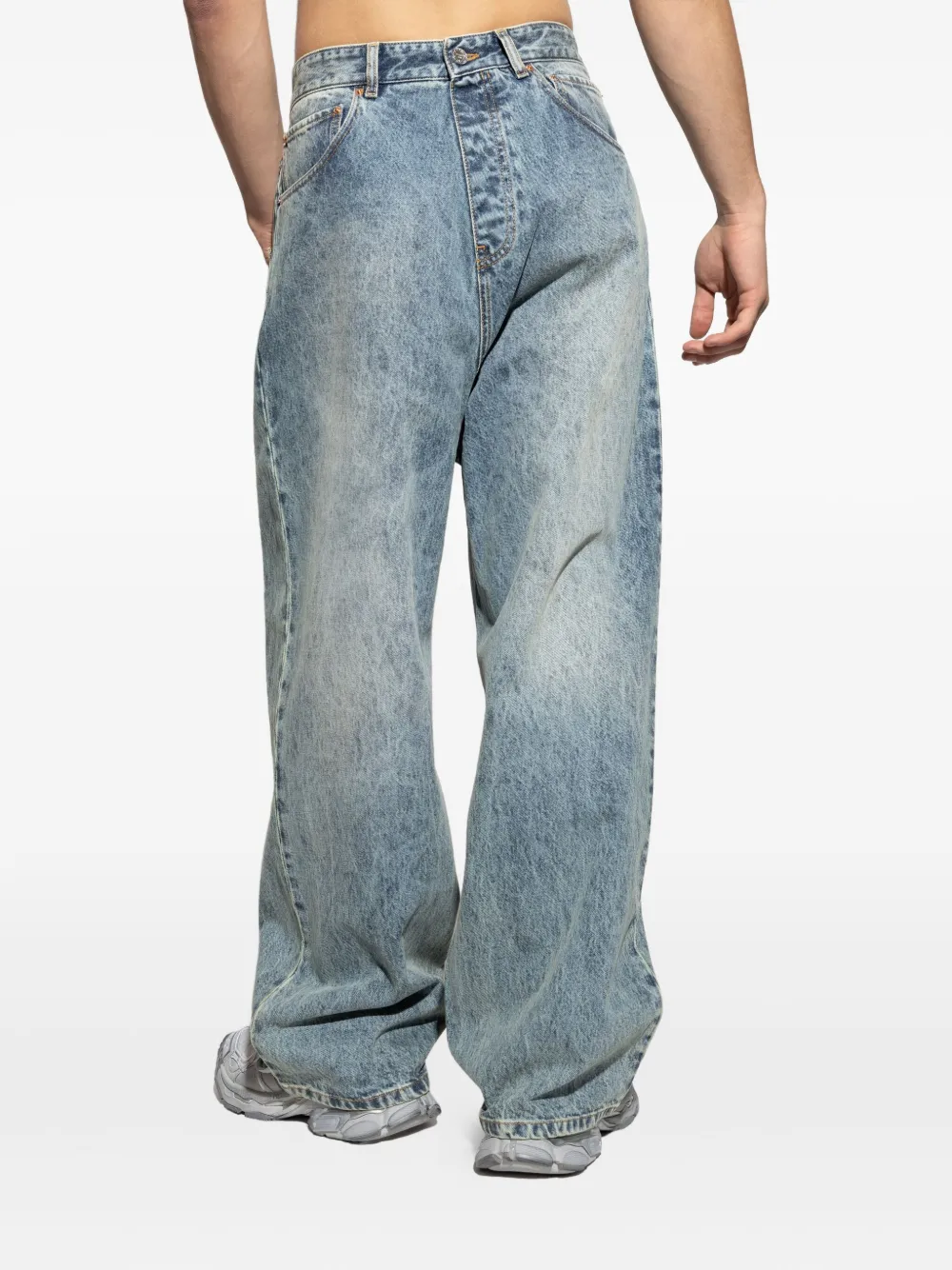 VETEMENTS Gerafelde jeans met V-detail Blauw