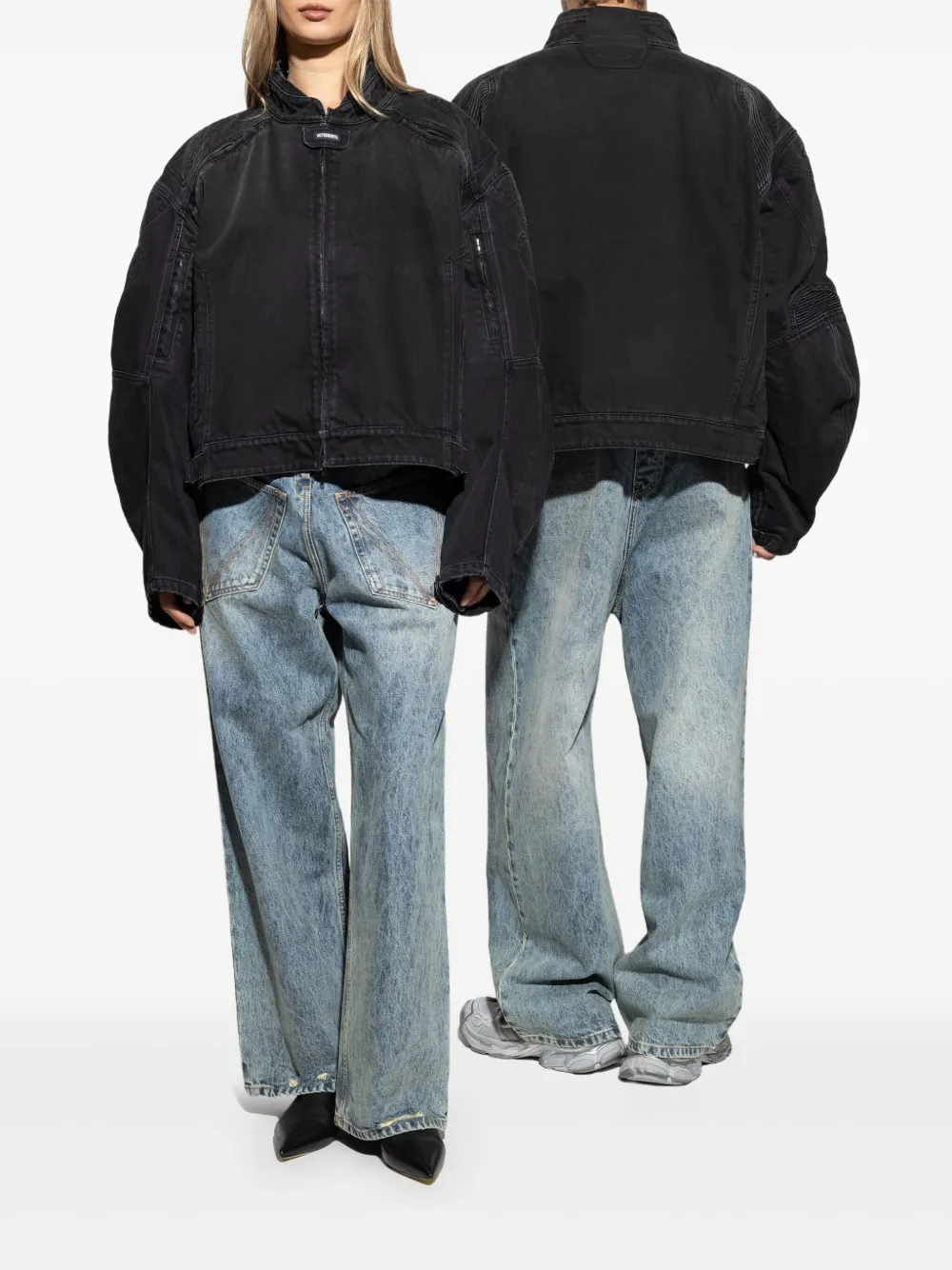 VETEMENTS distressed V-yoke jeans | Relaxed-Fit Jeans | Image 2