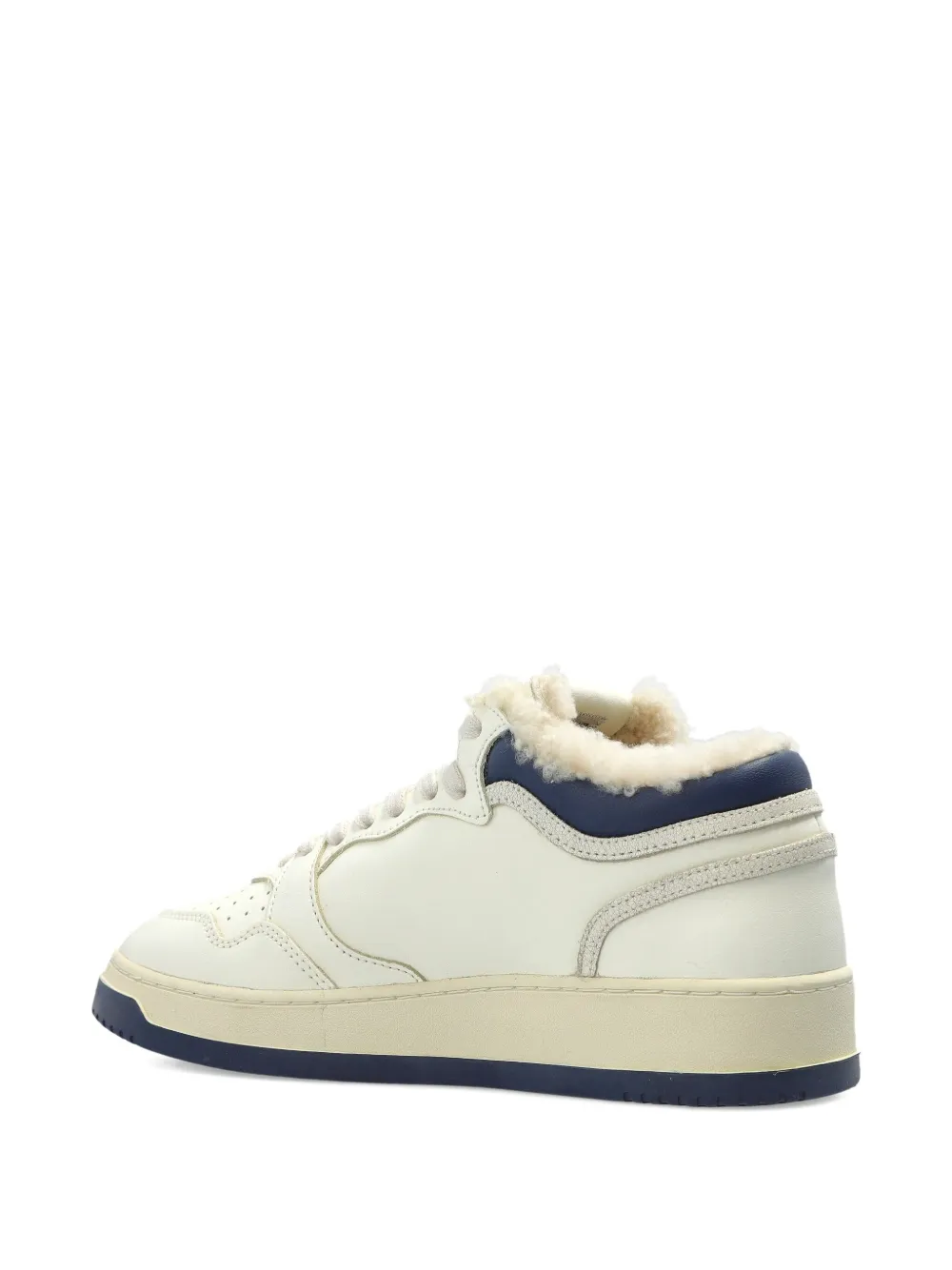 Autry Round-toe Low-top Casual Shoes In White