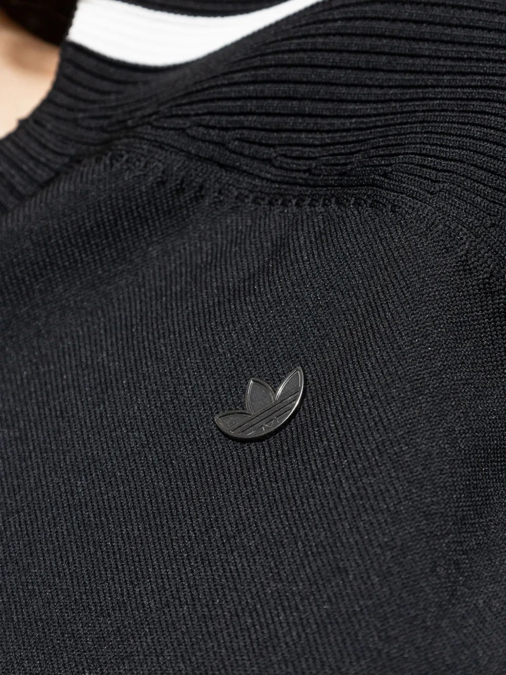 Adidas Originals Logo-embroidered T-shirt In Black