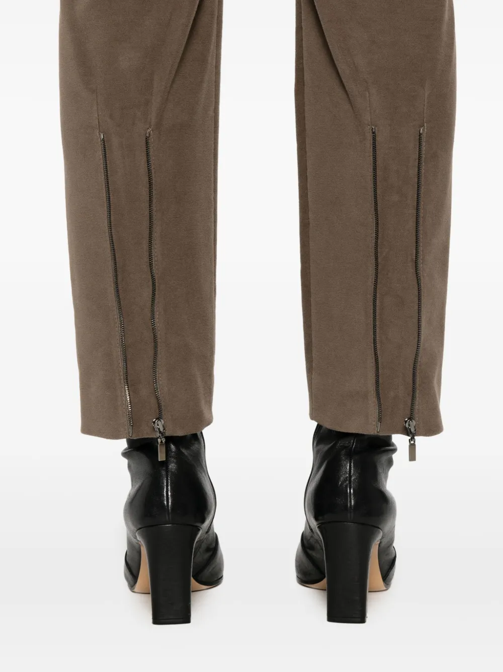 Brunello Cucinelli Pants With Zip At The Bottom In Brown