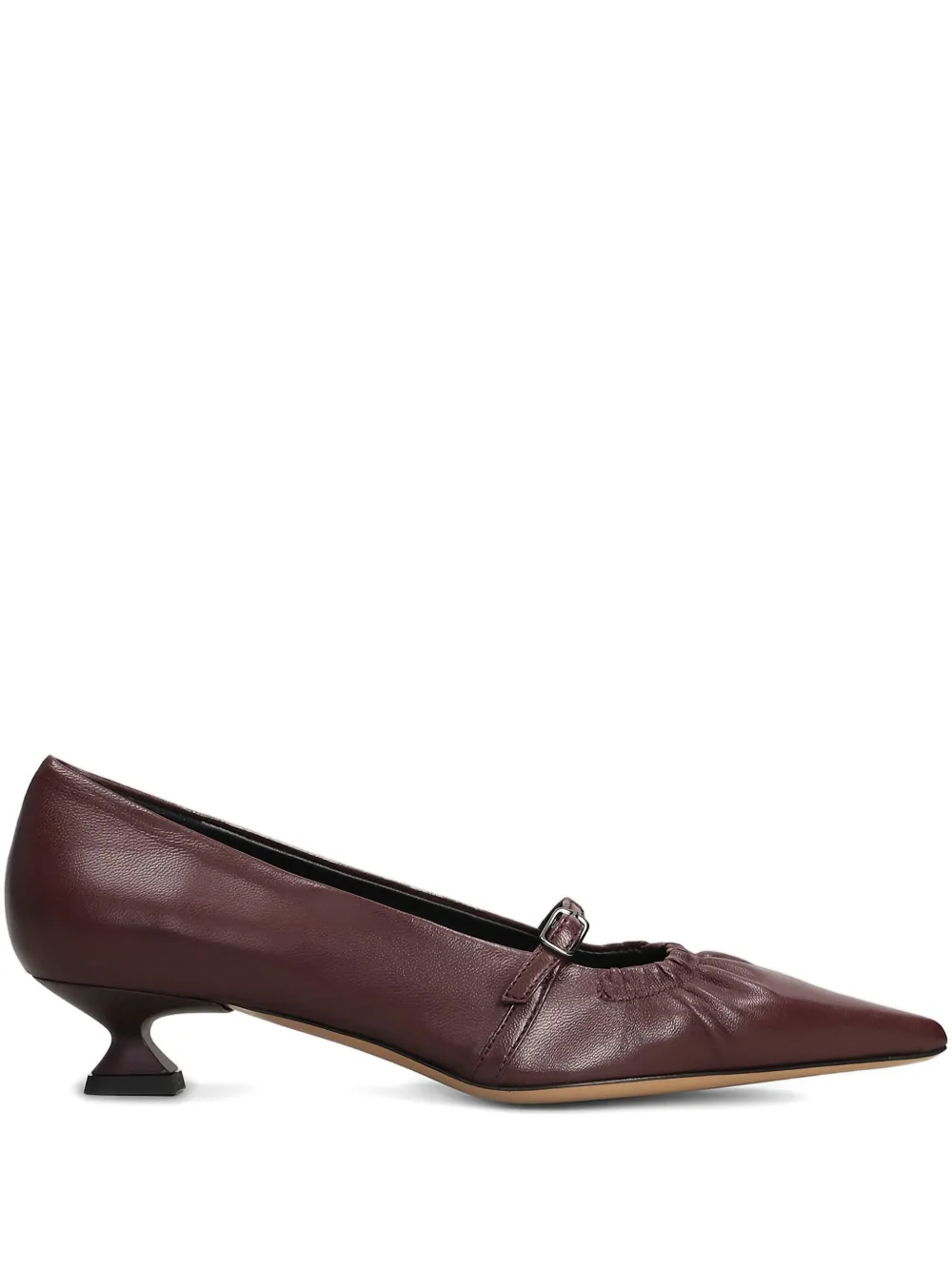 The Seller Pumps met gesp en puntige neus Rood