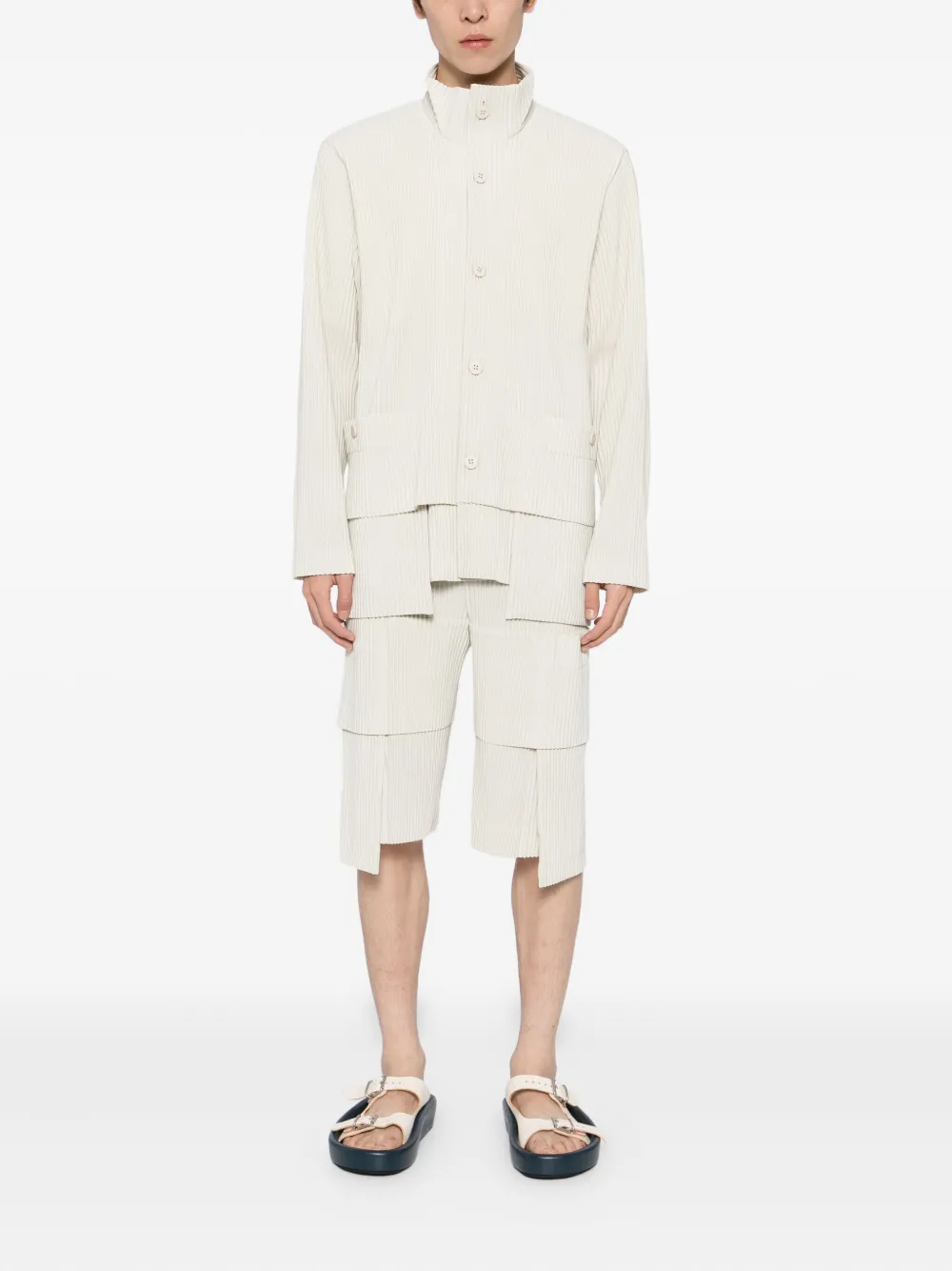 Homme Plissé Issey Miyake multi-pocket shorts | Cargo Shorts | Image 2