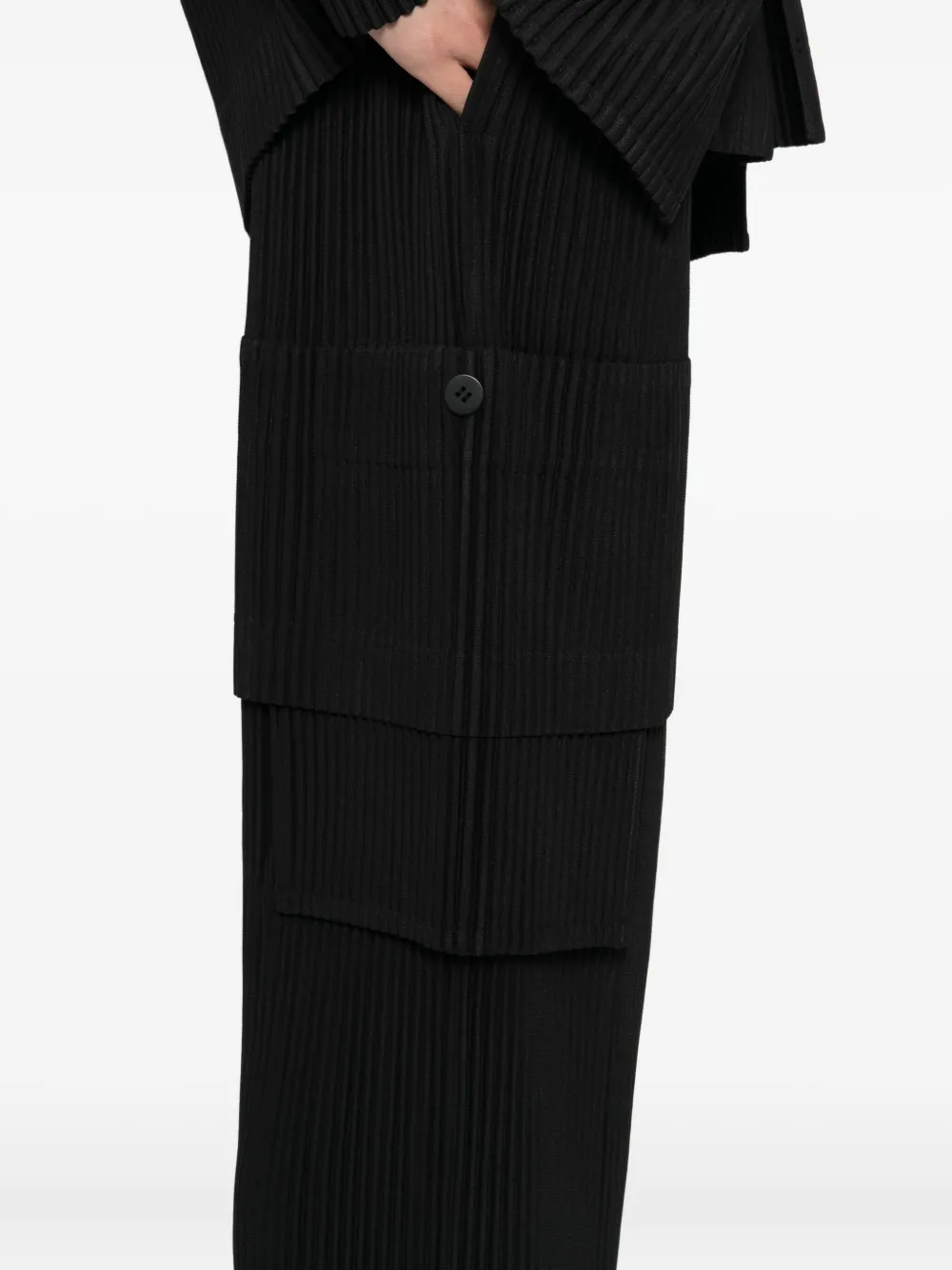 Issey Miyake Ns Coke Gray Multi-pocket Drawstring Knitted Trousers In Black