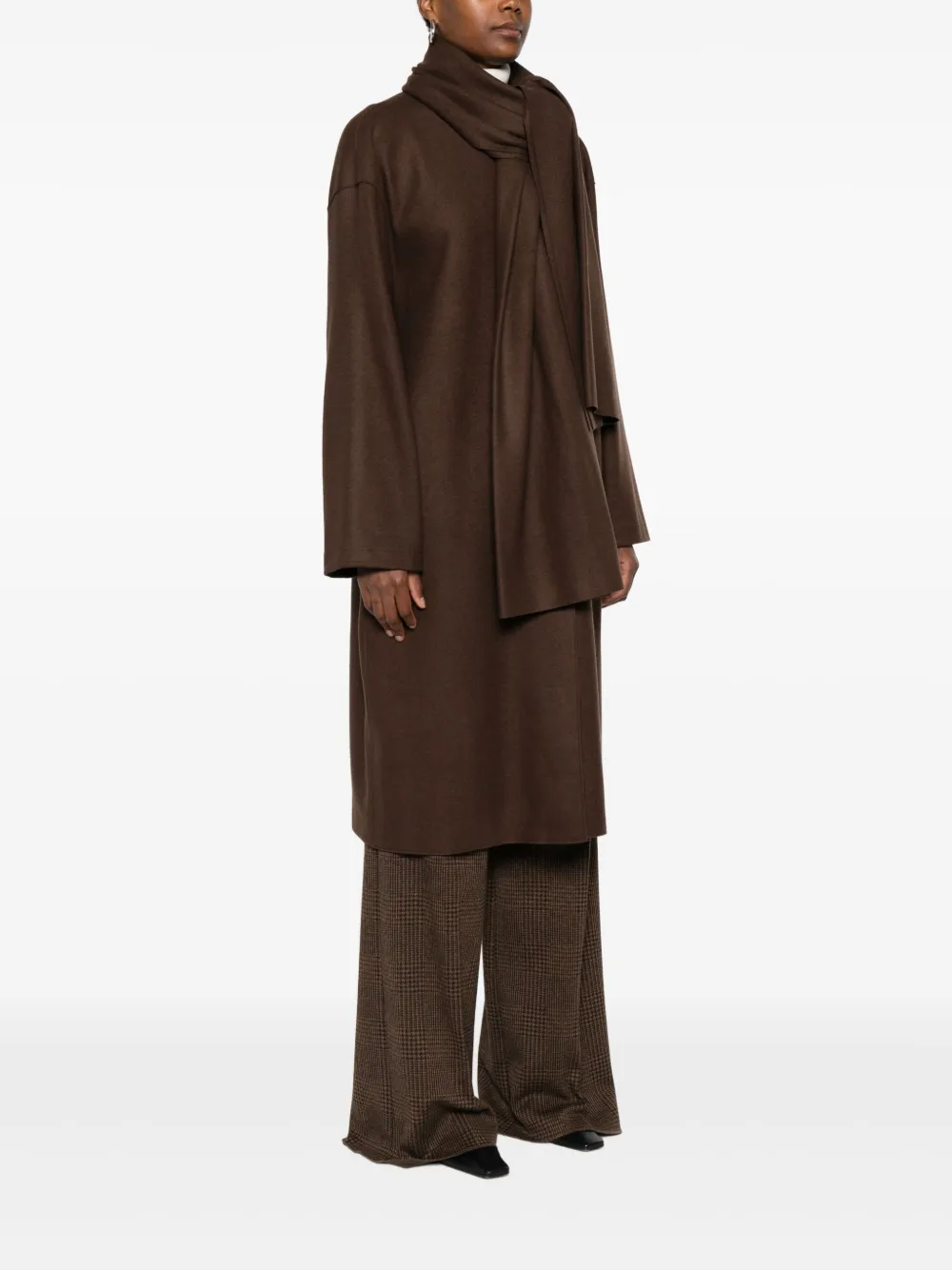 Harris Wharf London Jas met knoopsluiting en sjaal Bruin