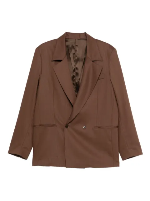 Costumein double-breasted blazer