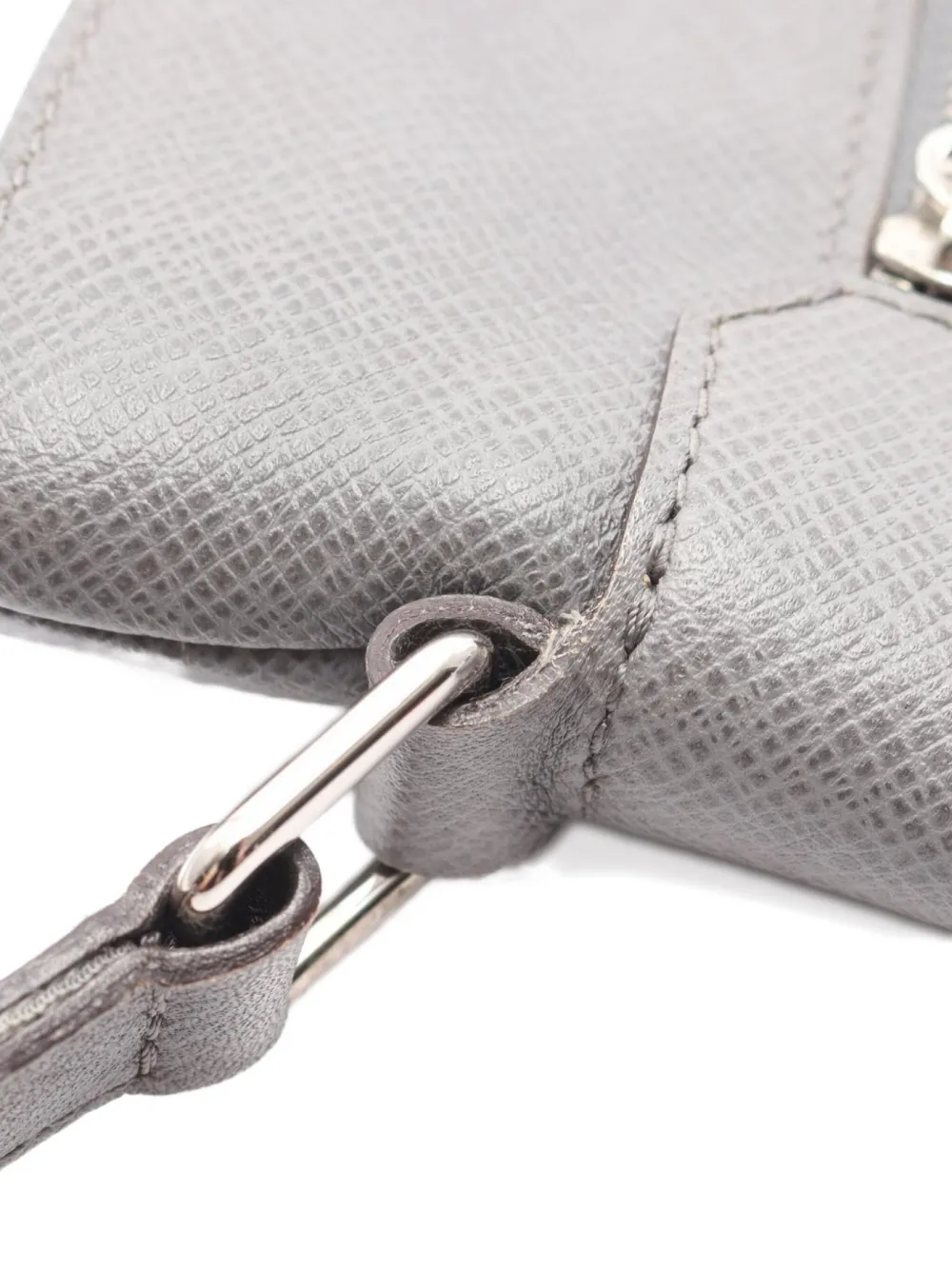 Pre-owned Louis Vuitton 2010 Sasha Shoulder Bag In Gray