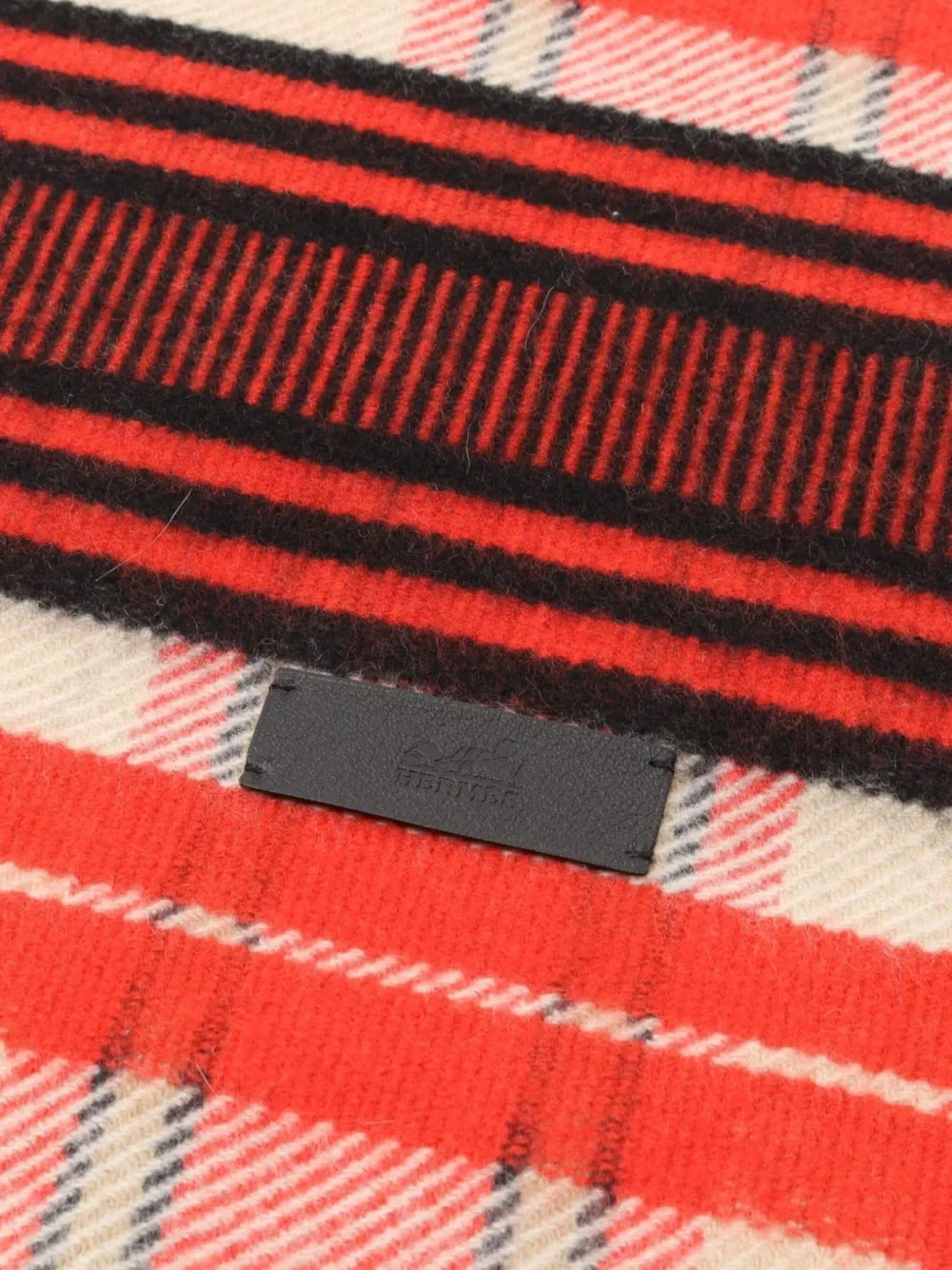 Hermès Pre-Owned 2010s plaid cashmere scarf | Image 2