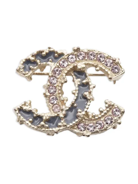 CHANEL Pre-Owned 1980s enamel CC brooch