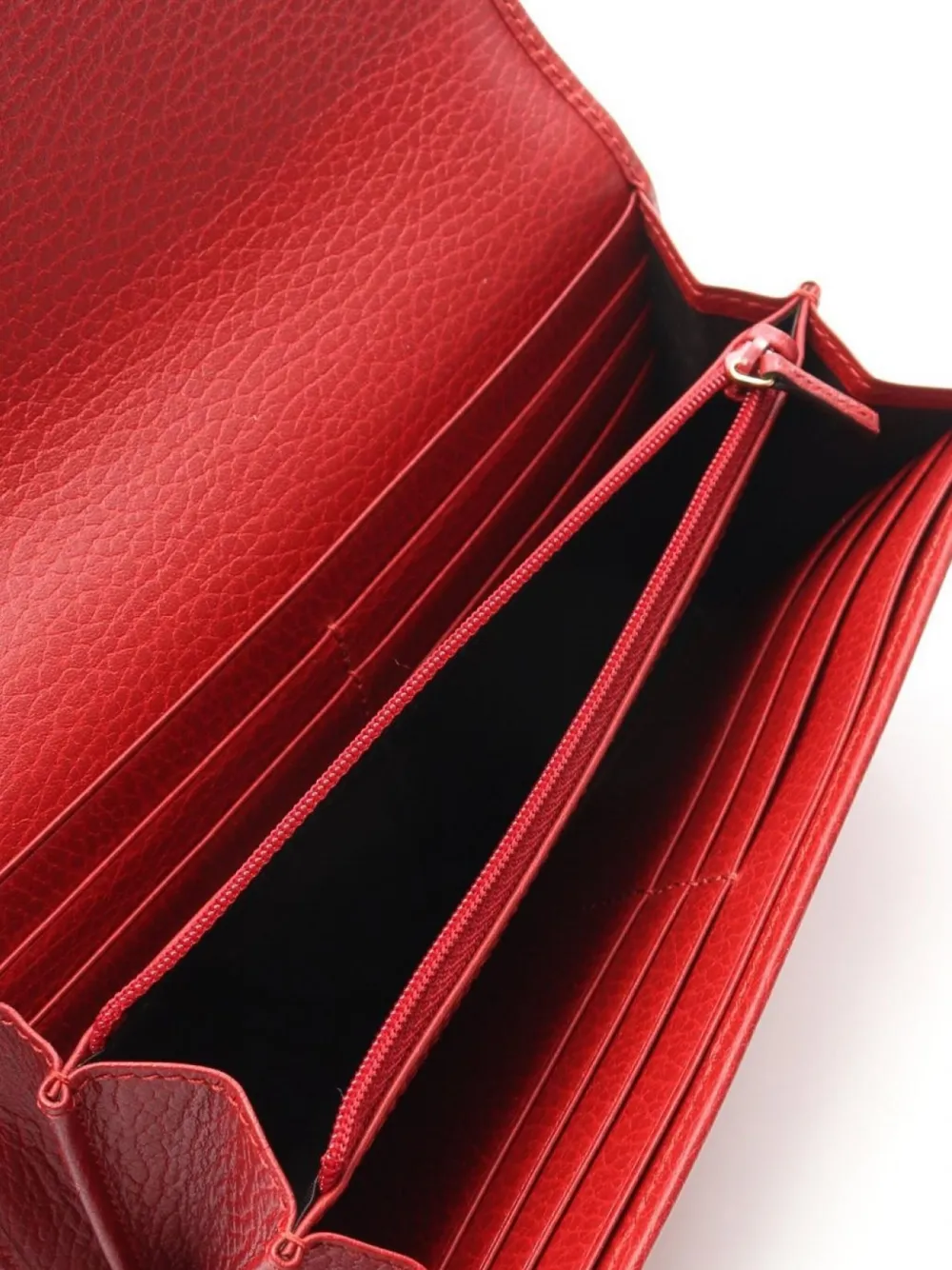 Pre-owned Gucci 2010s Gg Marmont Wallet In Red