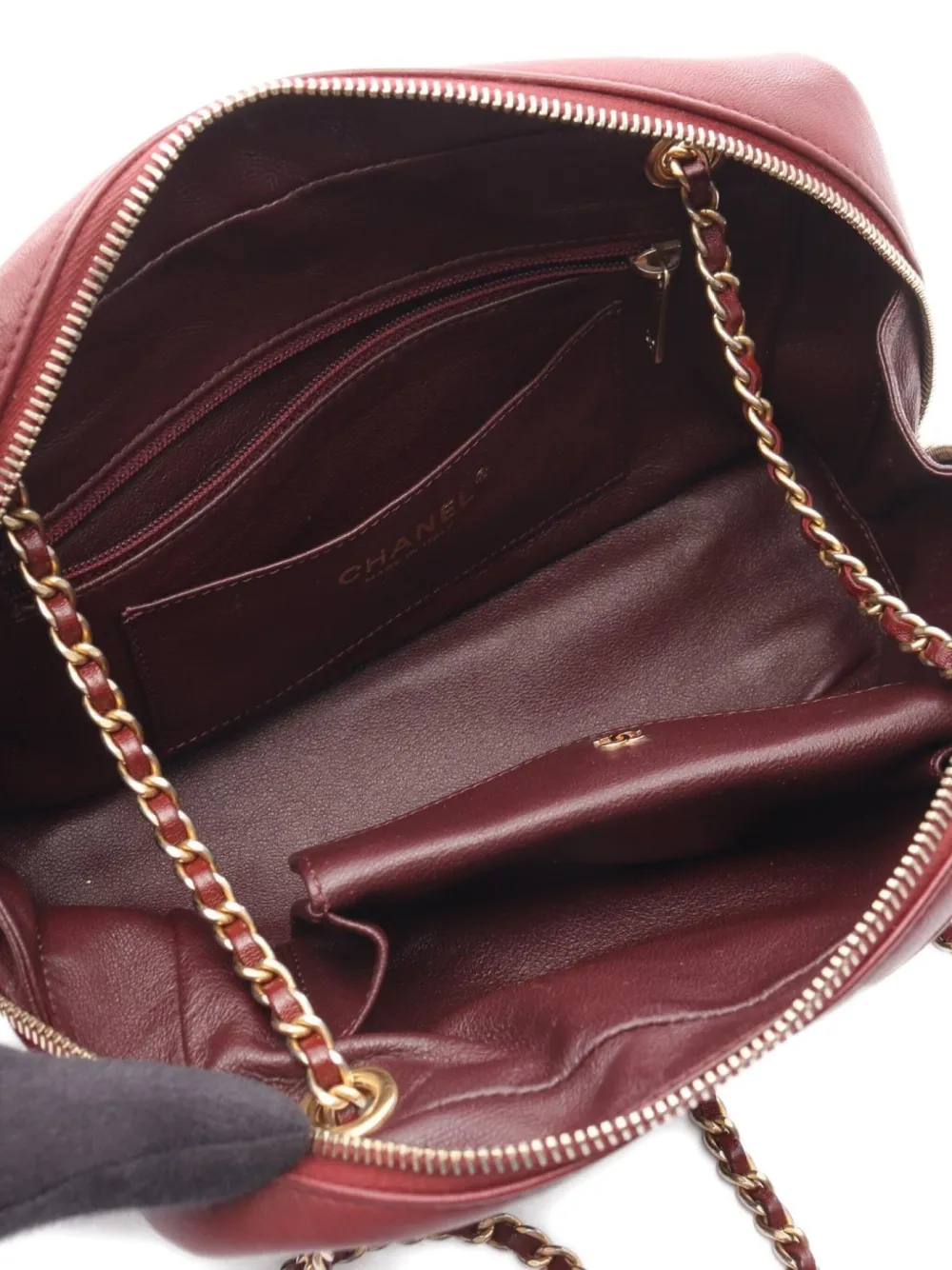 Pre-owned Chanel 2015-2016 Coco-mark Chain Shoulder Bag In Red