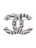 CHANEL Pre-Owned 1980s rhinestone CC brooch - Silver