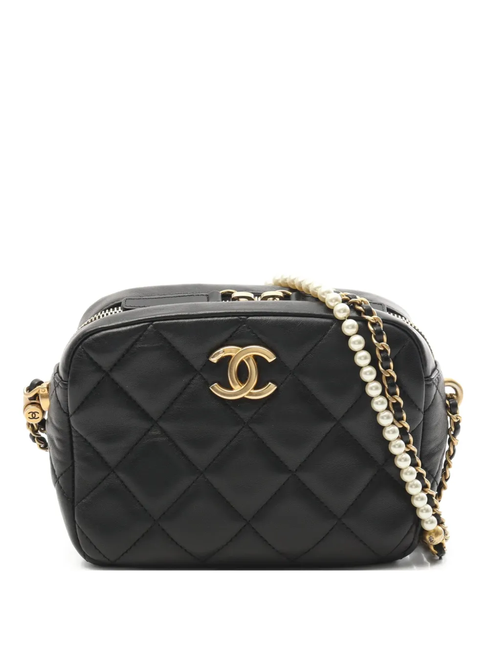 CHANEL Pre-Owned 2021 quilted pearl-chain shoulder bag | Black | Image 1