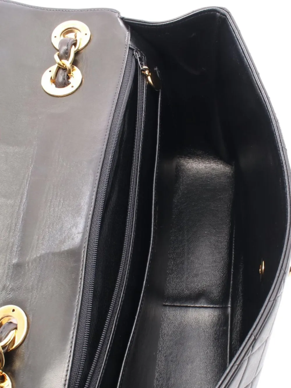Pre-owned Chanel 1990s Matelassé Chain Shoulder Bag In Black