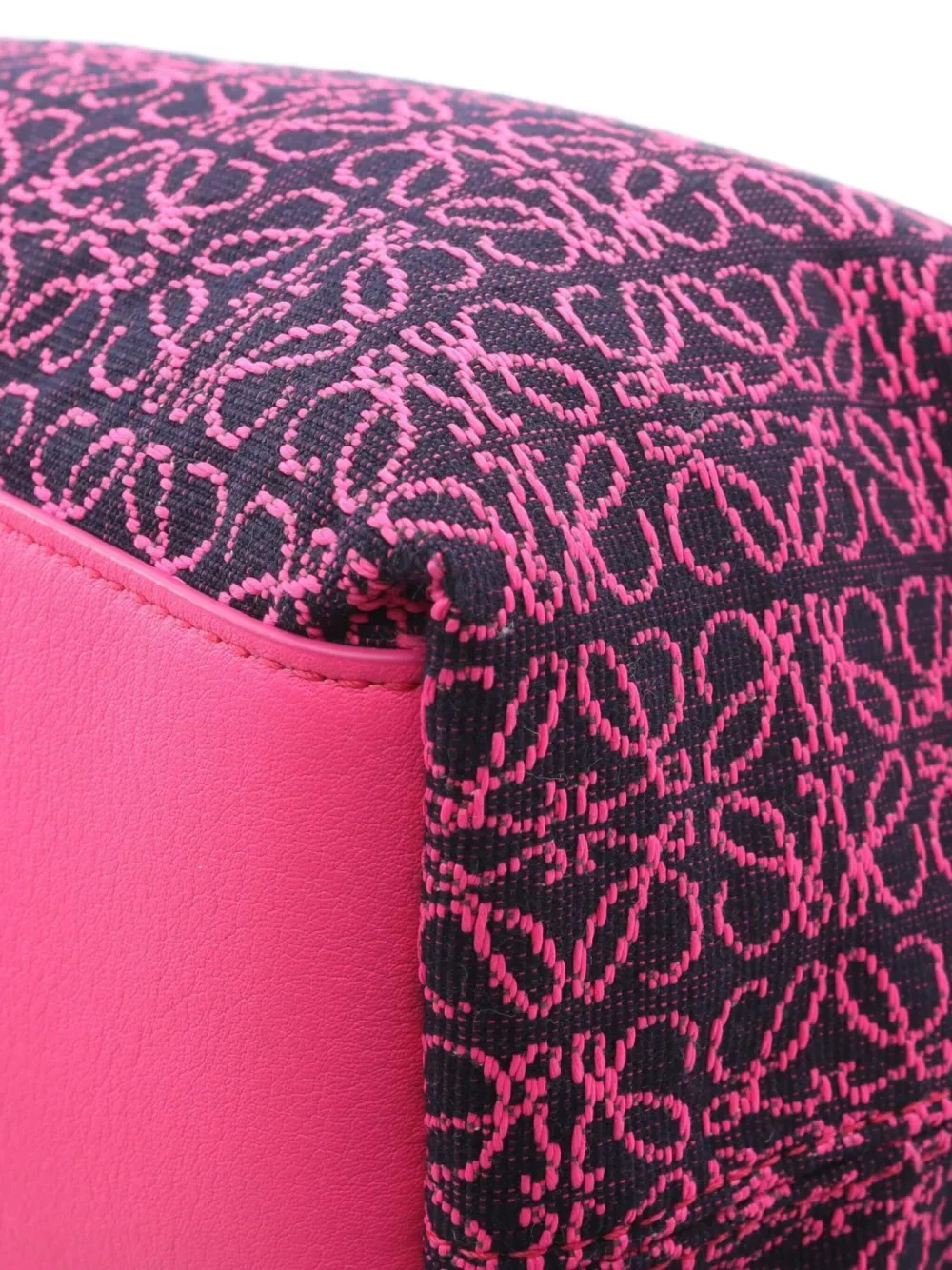 Pre-owned Loewe 2010s Anagram Cuby Bag In Pink