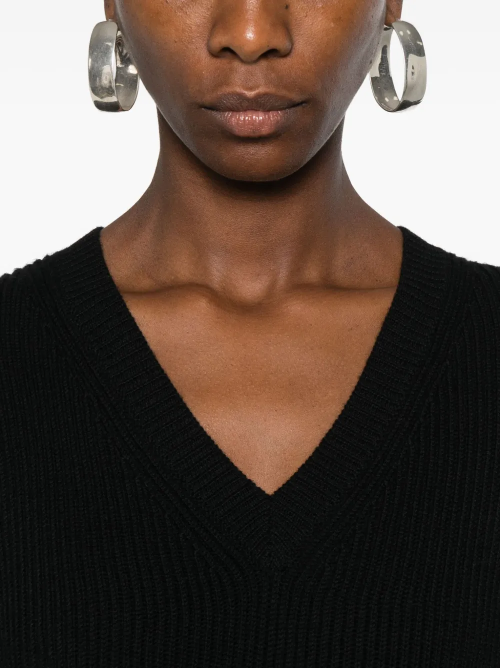 6397 Ribbed V-neck Jumper In Black