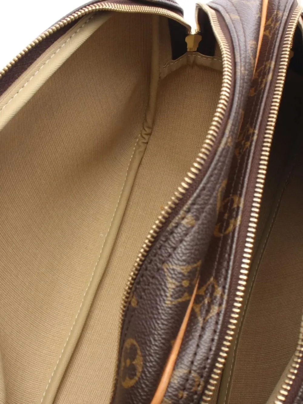 Pre-owned Louis Vuitton 2001 Monogram Reporter Pm Shoulder Bag In Brown