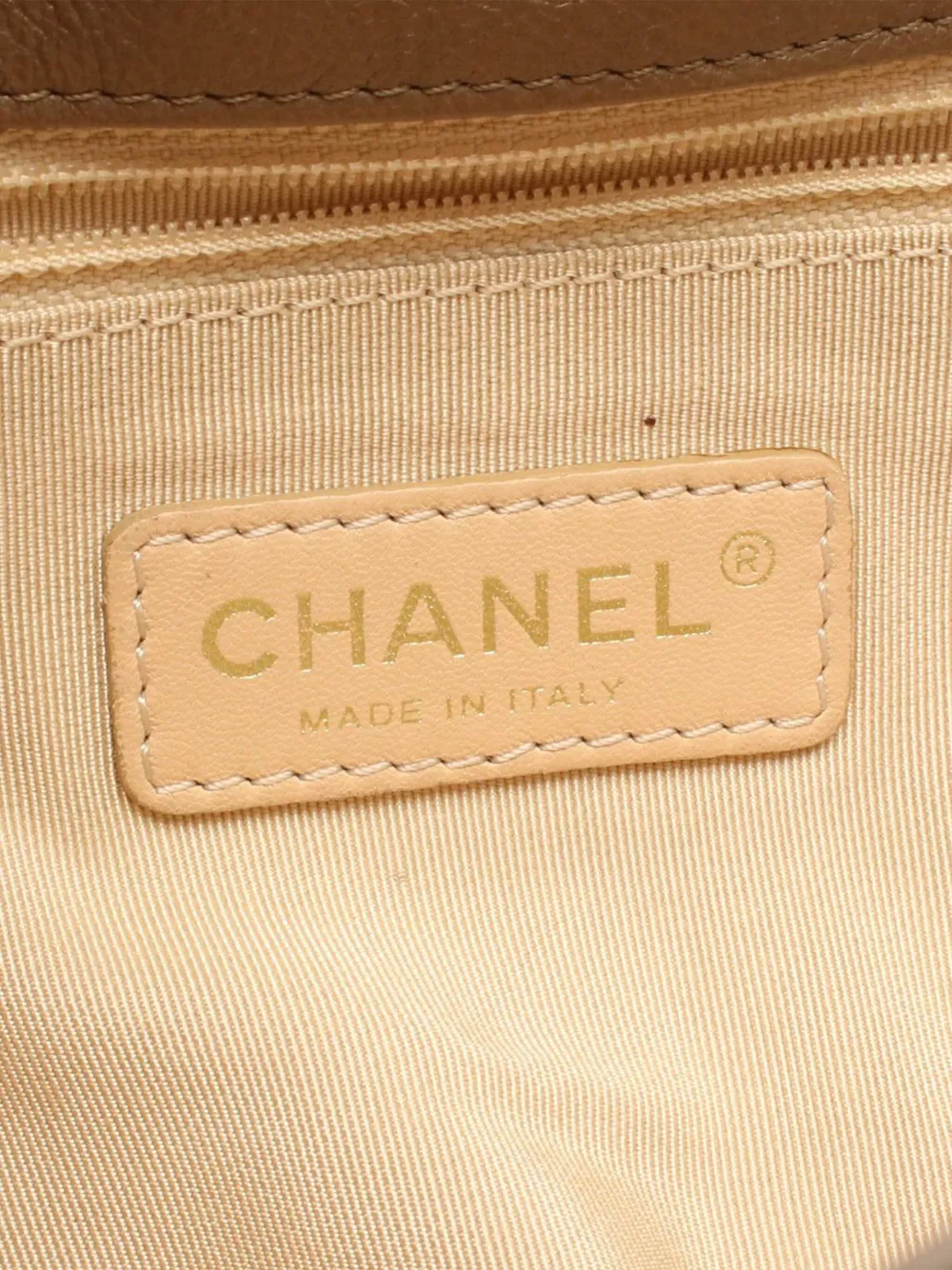 CHANEL Pre-Owned 2012-2013 Medium Quilted Metallic Lambskin CC Crown Flap shoulder bag | Pre-Owned | Image 2