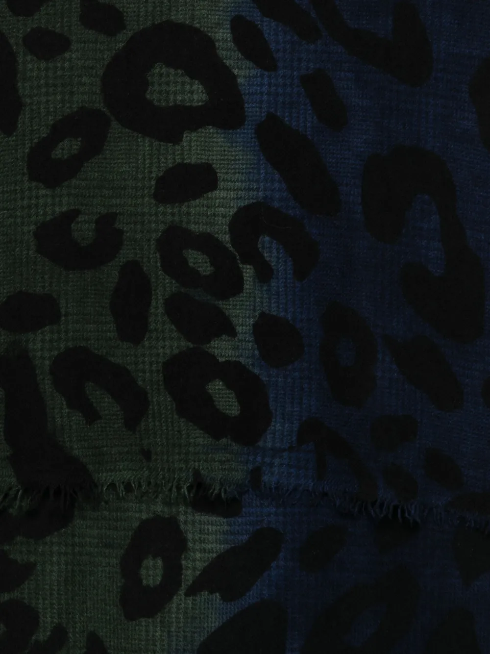 Faliero Sarti Chal Ax sjaal met luipaardprint en franje - Blauw