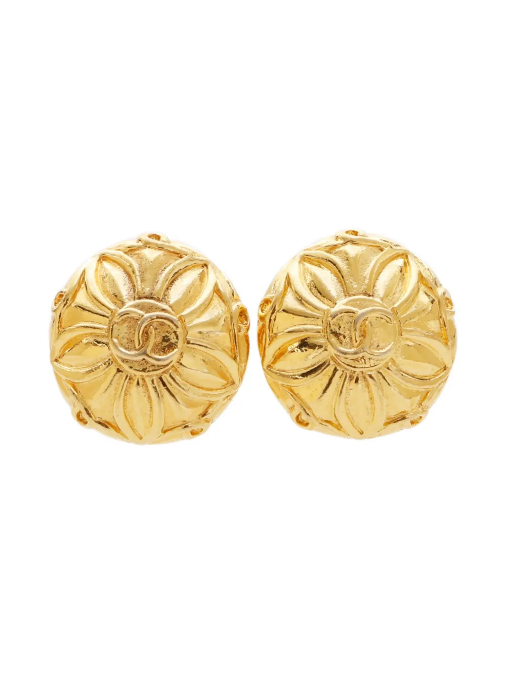 Pre-owned Chanel 1970-1980 Cc Mark Clip-on Earrings In Gold