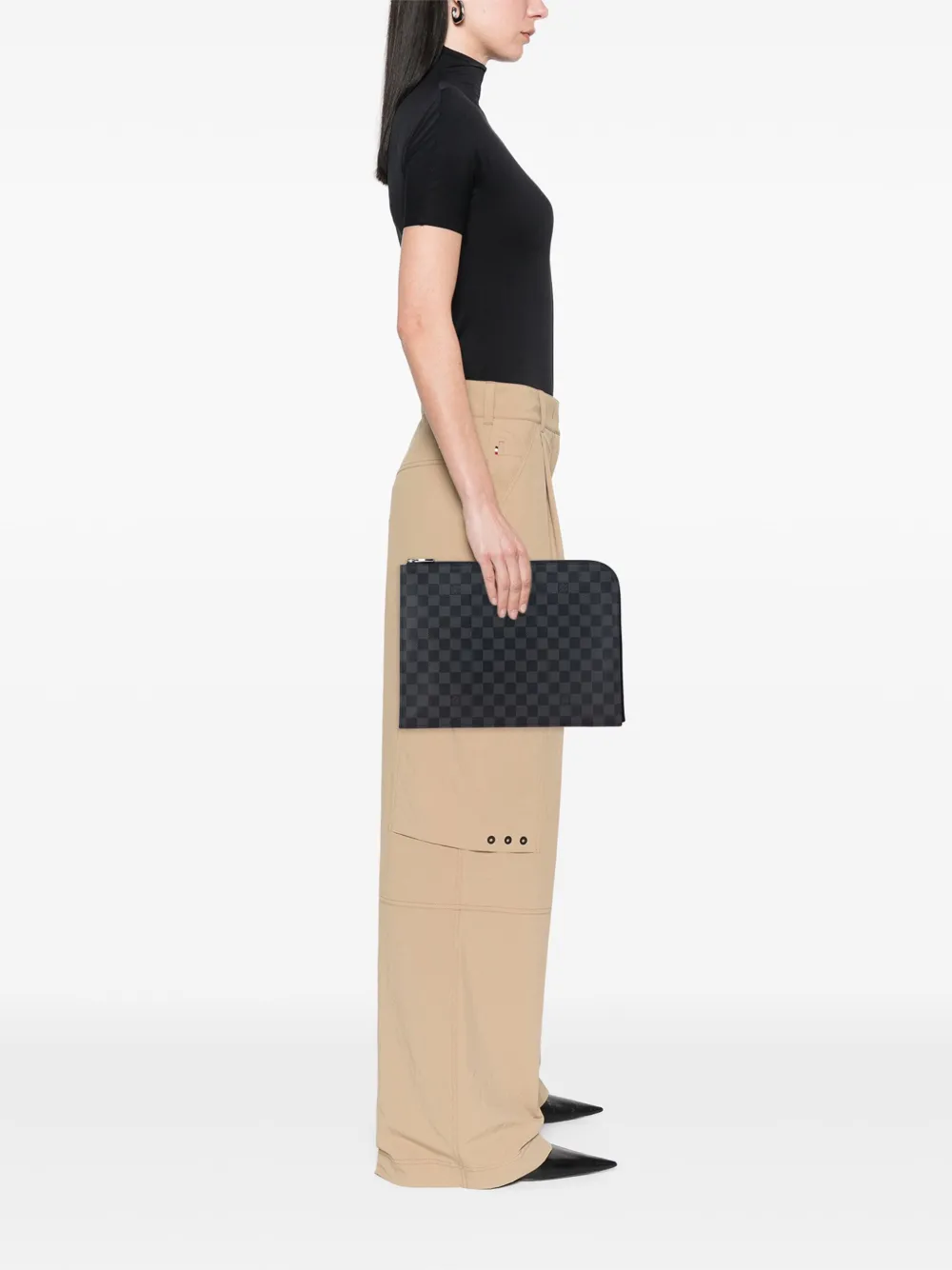 Louis Vuitton Pre-Owned 2016 Damier Graphite Pochette Jour GM clutch bag | Pre-Owned | Image 2