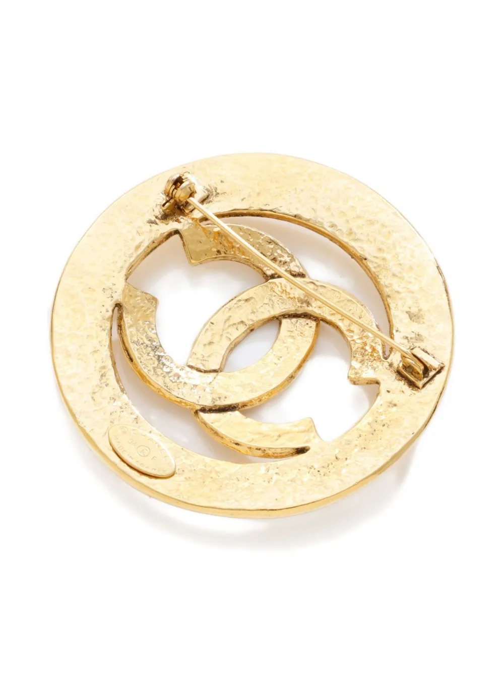 Pre-owned Chanel 1994 Interlocking Cc Logo Brooch In Gold