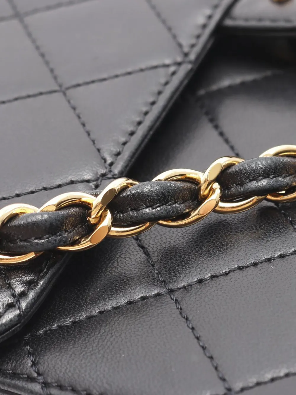 CHANEL Pre-Owned 1997-1999 CC Quilted Lambskin Chain Single Flap shoulder bag | Pre-Owned | Image 2