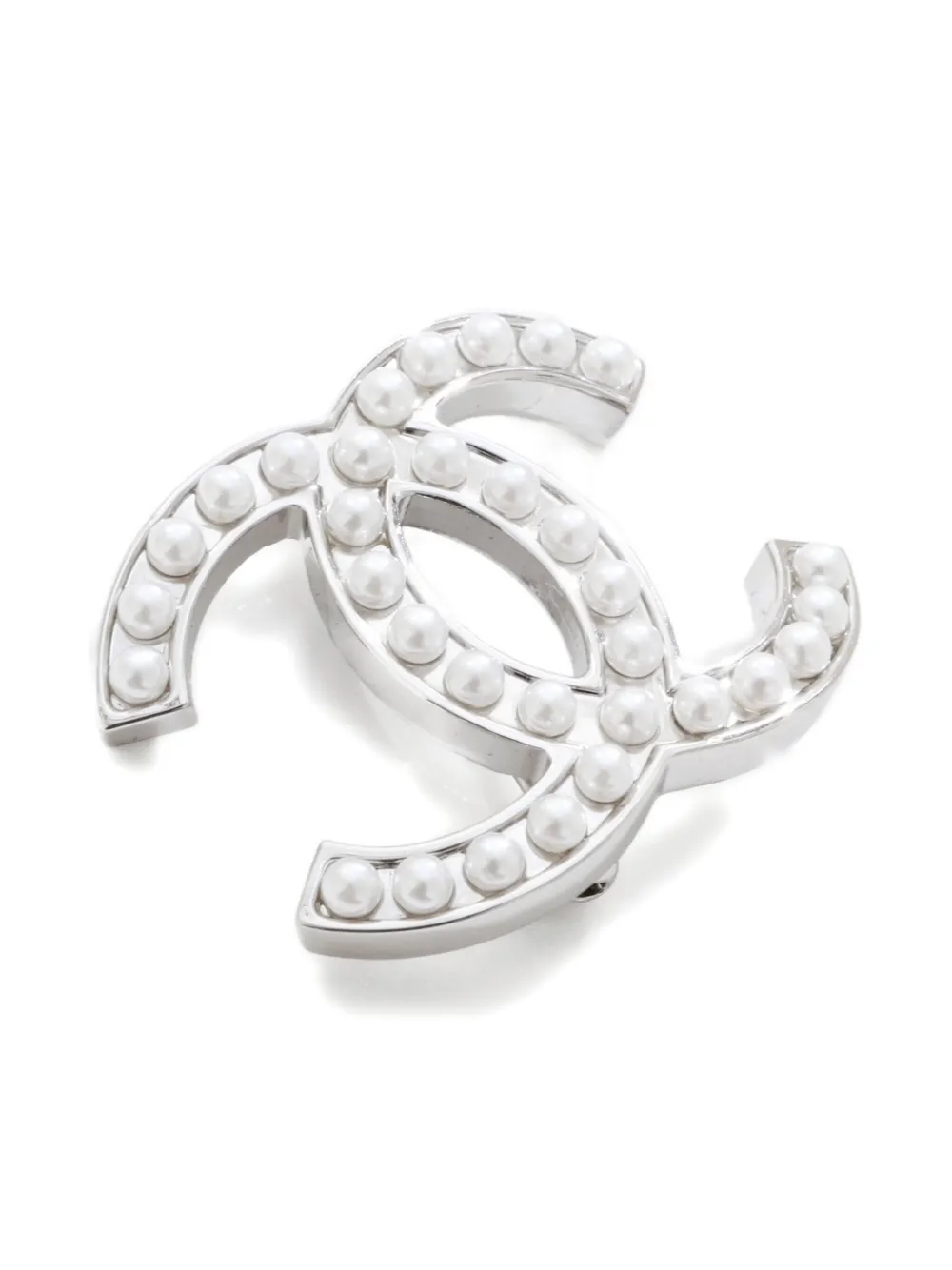 CHANEL Pre-Owned 2006 pearl CC brooch | Image 2