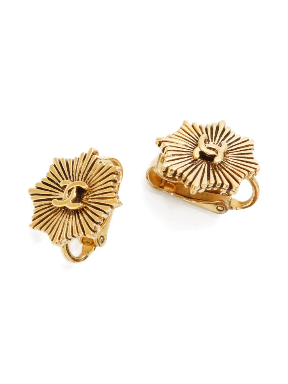 CHANEL Pre-Owned 1970s CC Mark sunburst earrings | Image 2