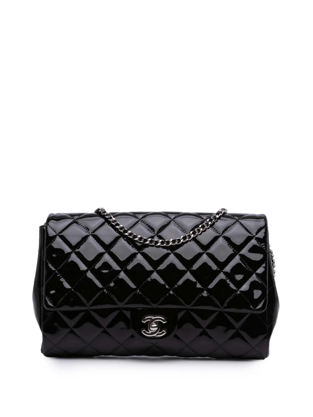 CHANEL Pre-Owned 2012-2013 CC Quilted Patent Clutch With Chain CHANEL Pre-Owned 2012-2013 CC Quilted Patent Clutch With Chain